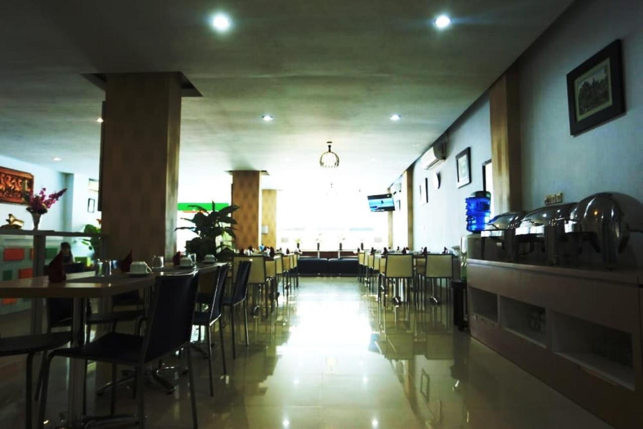 Hotel Mulia Indah Palopo Exterior foto